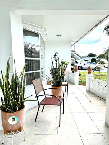 4290 NW 49th Ter, Lauderdale Lakes, FL 33319