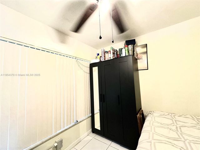 4290 NW 49th Ter, Lauderdale Lakes, FL 33319