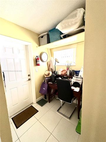 4290 NW 49th Ter, Lauderdale Lakes, FL 33319