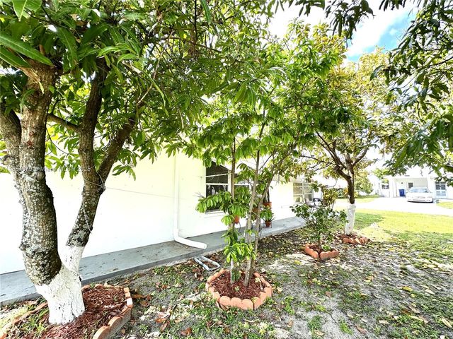 4290 NW 49th Ter, Lauderdale Lakes, FL 33319