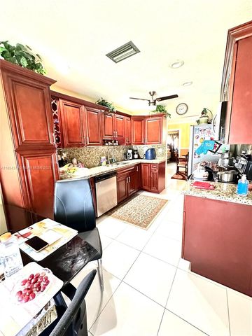 4290 NW 49th Ter, Lauderdale Lakes, FL 33319