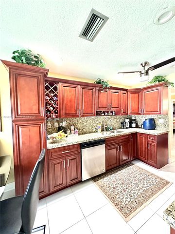 4290 NW 49th Ter, Lauderdale Lakes, FL 33319