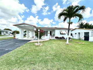 4290 NW 49th Ter, Lauderdale Lakes, FL 33319