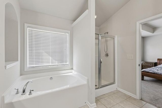 990 Parkside Wood Court, Lawrenceville, GA 30043