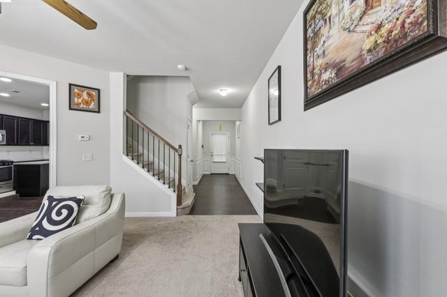 990 Parkside Wood Court, Lawrenceville, GA 30043