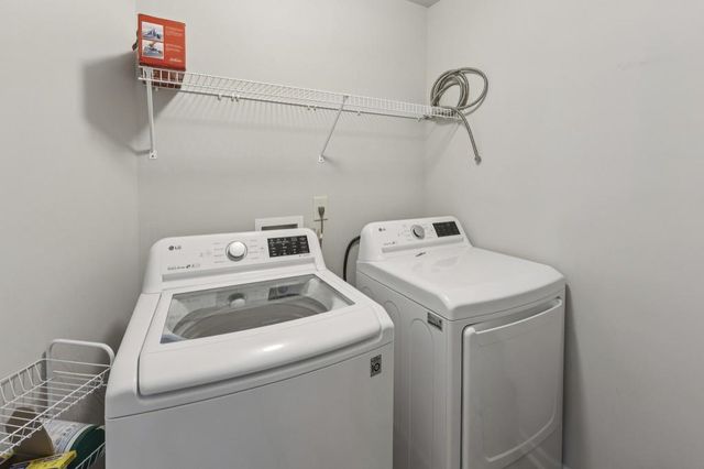 990 Parkside Wood Court, Lawrenceville, GA 30043