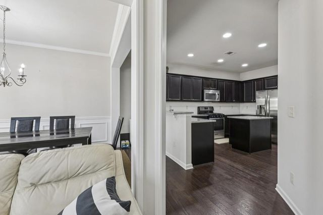 990 Parkside Wood Court, Lawrenceville, GA 30043