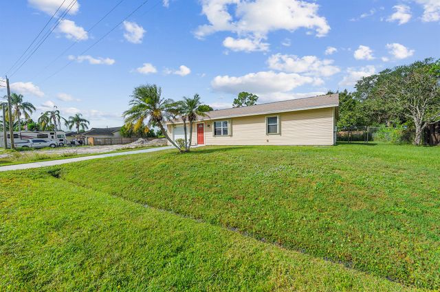 1642 SW Import Drive, Port St Lucie, FL 34953