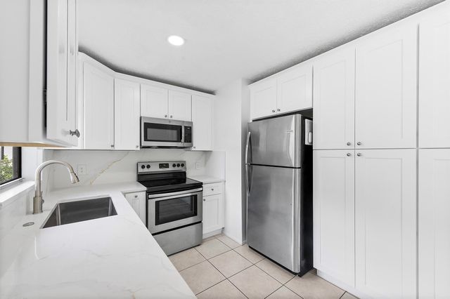 1642 SW Import Drive, Port St Lucie, FL 34953