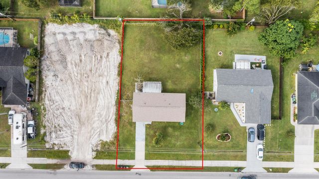1642 SW Import Drive, Port St Lucie, FL 34953