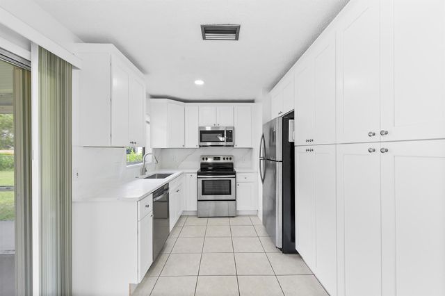 1642 SW Import Drive, Port St Lucie, FL 34953