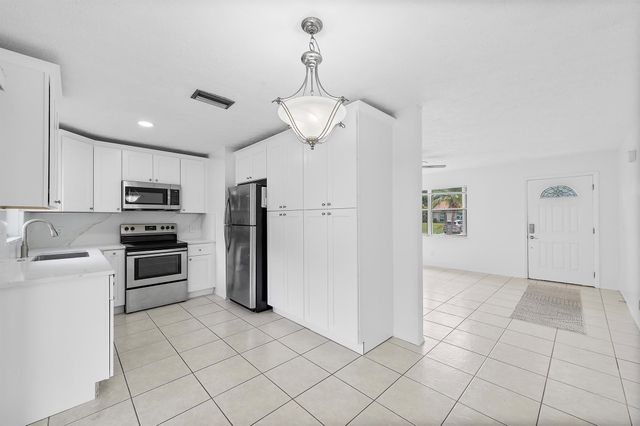 1642 SW Import Drive, Port St Lucie, FL 34953