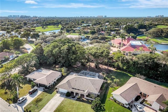 307 Country Club DR, Naples, FL 34110