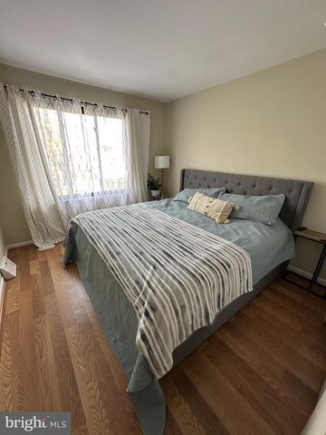 572 ATWOOD CT, Newtown, PA 18940
