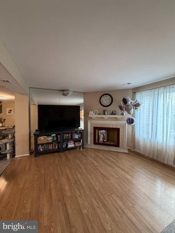 572 ATWOOD CT, Newtown, PA 18940