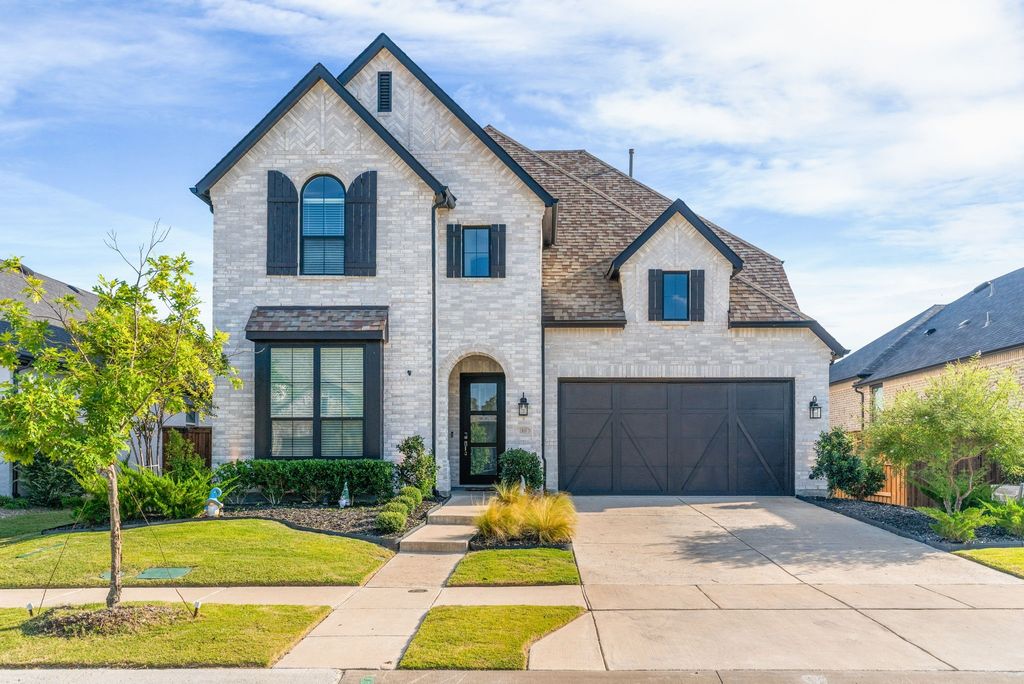 1809 Leo Drive, Van Alstyne, TX 75495