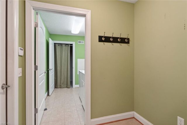 4330 Creek View E, Williamsburg, VA 23188