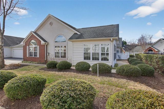 4330 Creek View E, Williamsburg, VA 23188