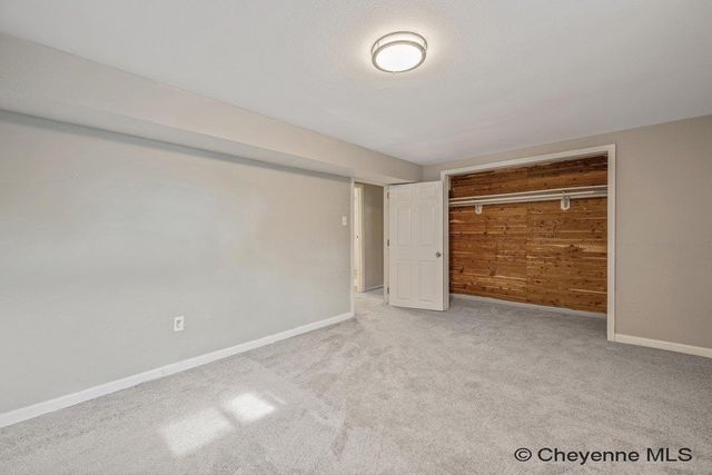 1025 MONROE AVE, Cheyenne, WY 82001