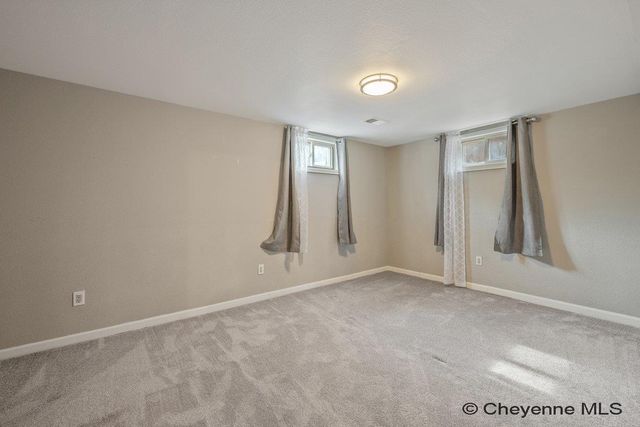 1025 MONROE AVE, Cheyenne, WY 82001