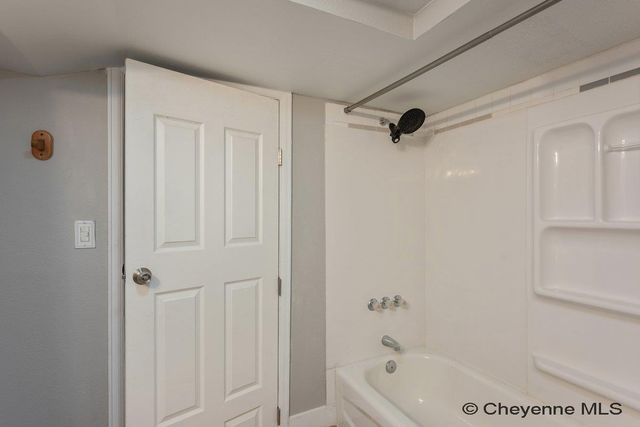 1025 MONROE AVE, Cheyenne, WY 82001