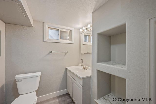 1025 MONROE AVE, Cheyenne, WY 82001