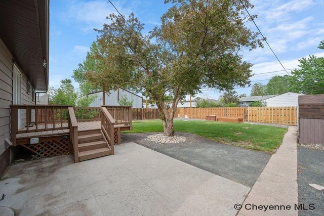 1025 MONROE AVE, Cheyenne, WY 82001