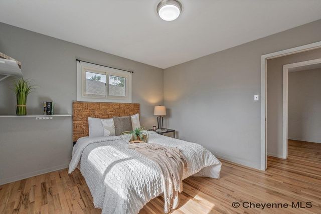 1025 MONROE AVE, Cheyenne, WY 82001