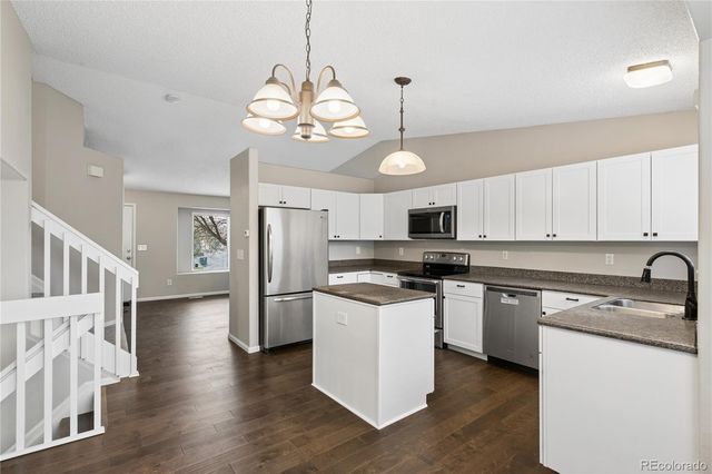 10606 Hyacinth Court, Highlands Ranch, CO 80129