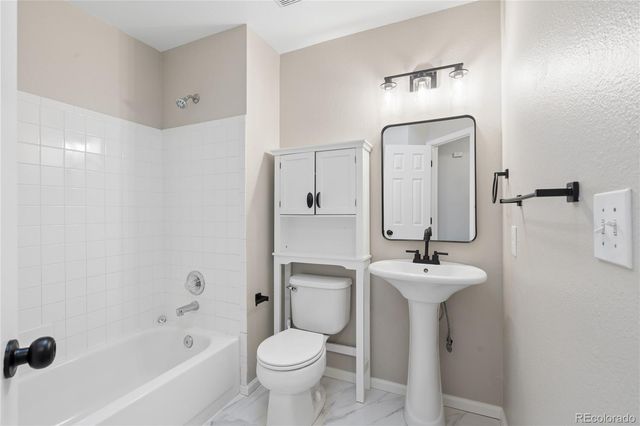 10606 Hyacinth Court, Highlands Ranch, CO 80129