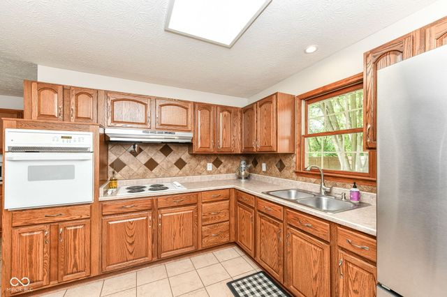 340 N Meridian Road, Greenfield, IN 46140