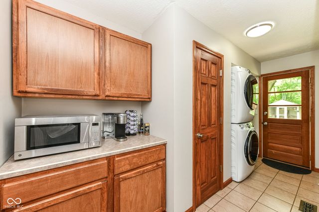 340 N Meridian Road, Greenfield, IN 46140
