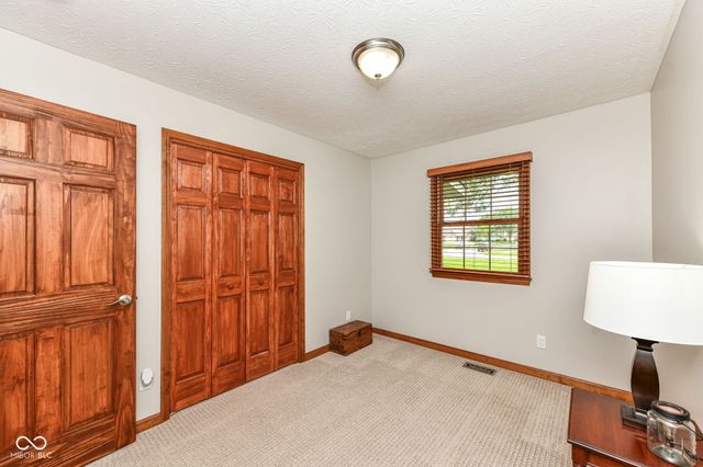 340 N Meridian Road, Greenfield, IN 46140