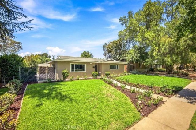 1317 5th, Upland, CA 91786