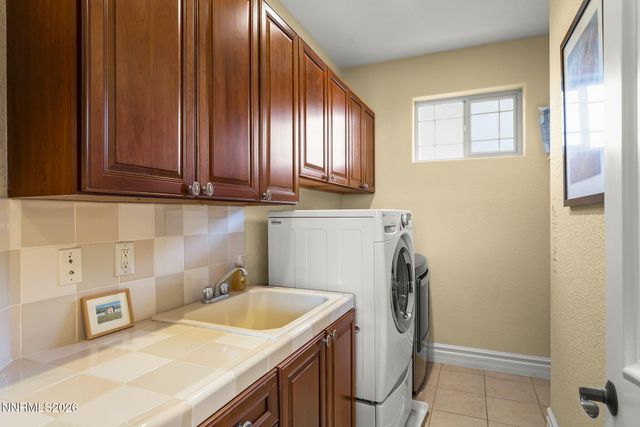 2542 Fern Meadow Circle, Carson City, NV 89703