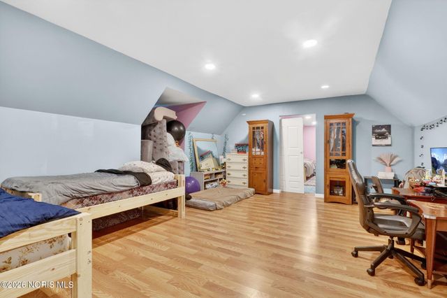 148 Curwood Road, Holland, OH 43528