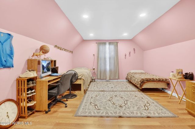 148 Curwood Road, Holland, OH 43528