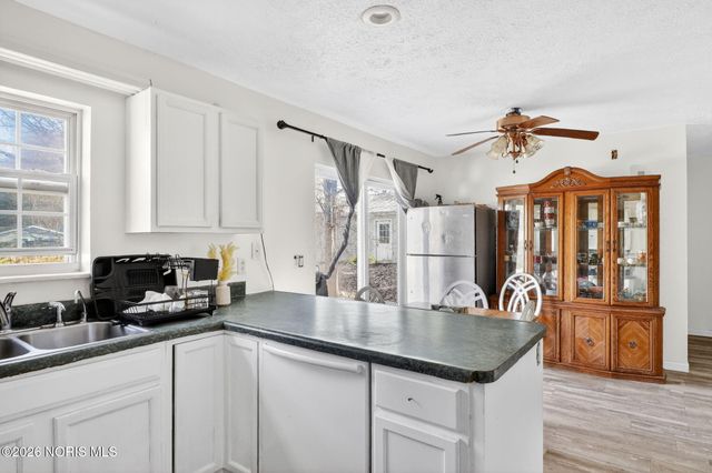 148 Curwood Road, Holland, OH 43528