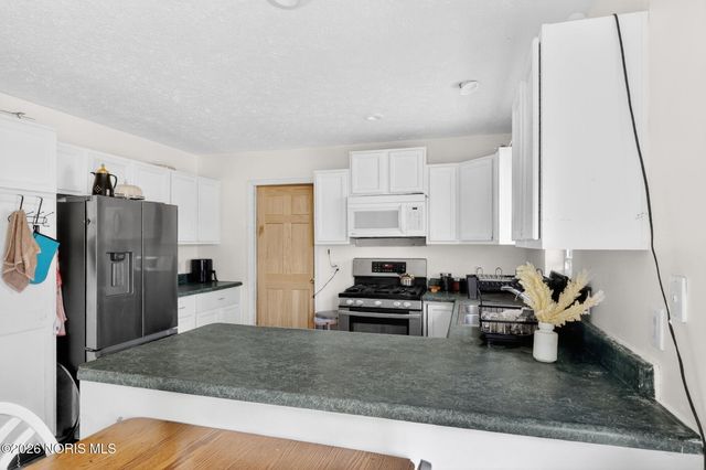 148 Curwood Road, Holland, OH 43528