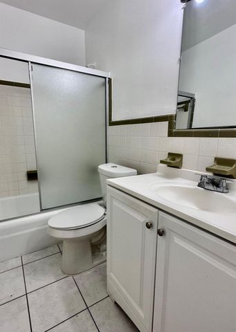 717 SE 16th Street 5, Fort Lauderdale, FL 33316