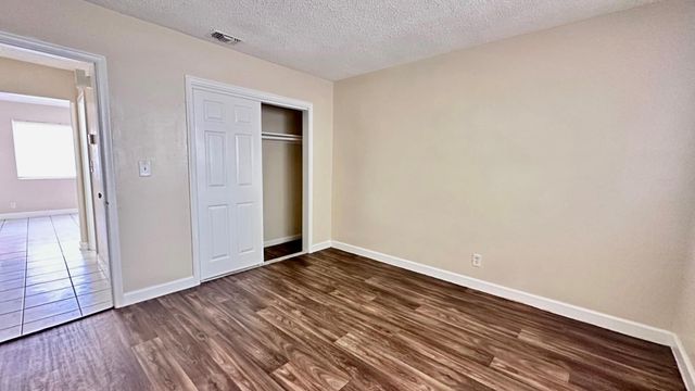 717 SE 16th Street 5, Fort Lauderdale, FL 33316