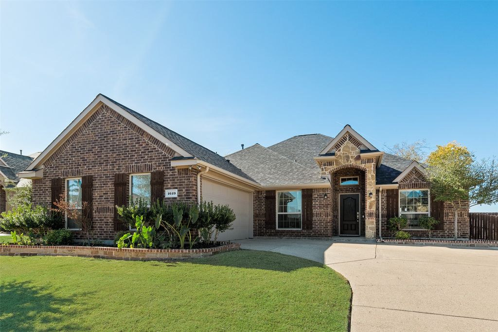 1619 Woodlawn Avenue, Royse City, TX 75189