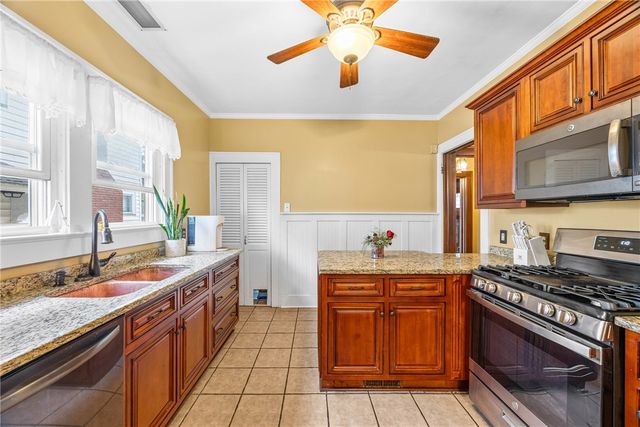 47 Laurelton Road, Rochester, NY 14609
