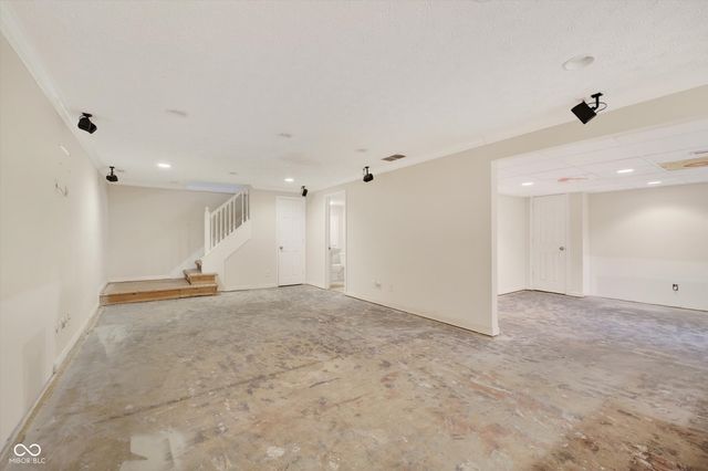 12406 Lancelot Lane, Carmel, IN 46033