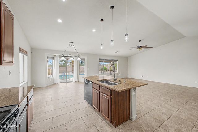 3473 N Excalibur Lane, Casa Grande, AZ 85122