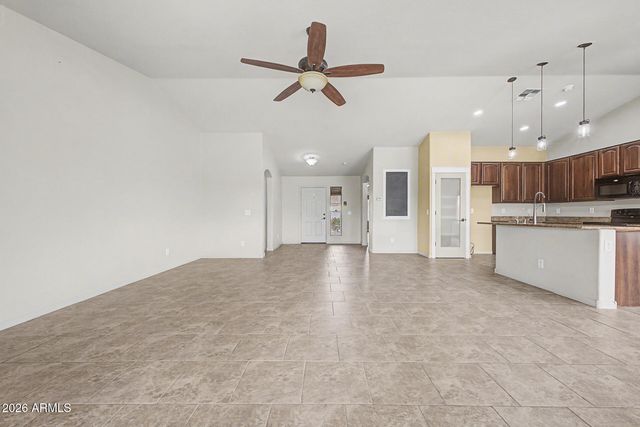 3473 N Excalibur Lane, Casa Grande, AZ 85122