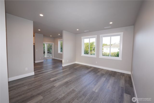 30410 H Street, Ocean Park, WA 98640