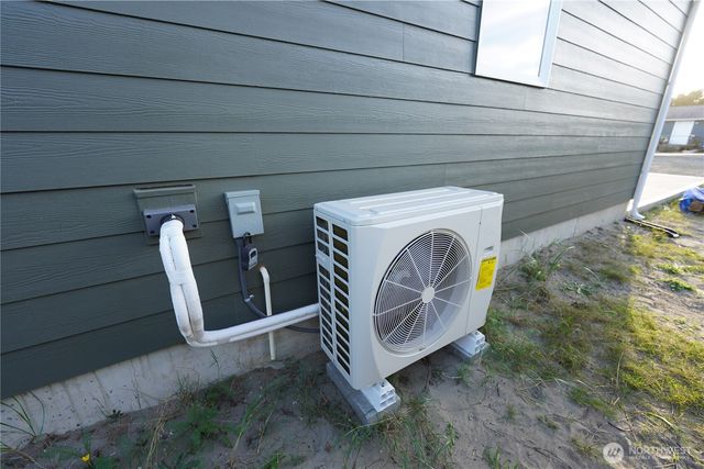 30410 H Street, Ocean Park, WA 98640