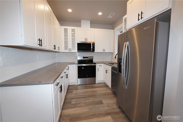 30410 H Street, Ocean Park, WA 98640