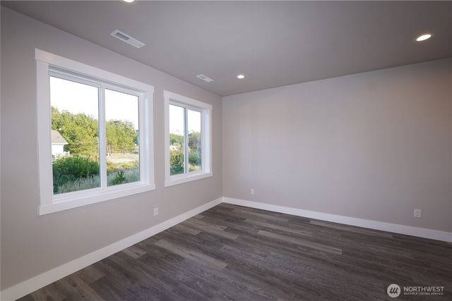 30410 H Street, Ocean Park, WA 98640